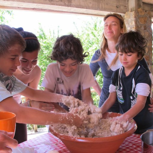 Holzofenbrot backen